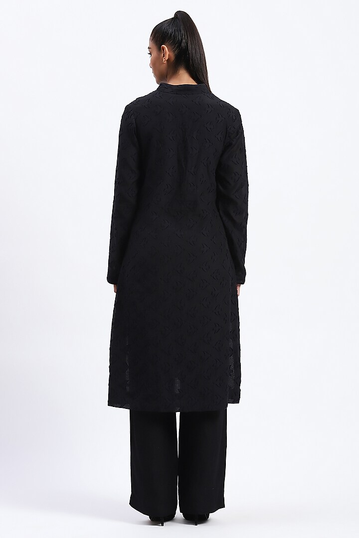 Black Chanderi Cutwork Kurta by Abraham & Thakore at Pernia's Pop Up Shop