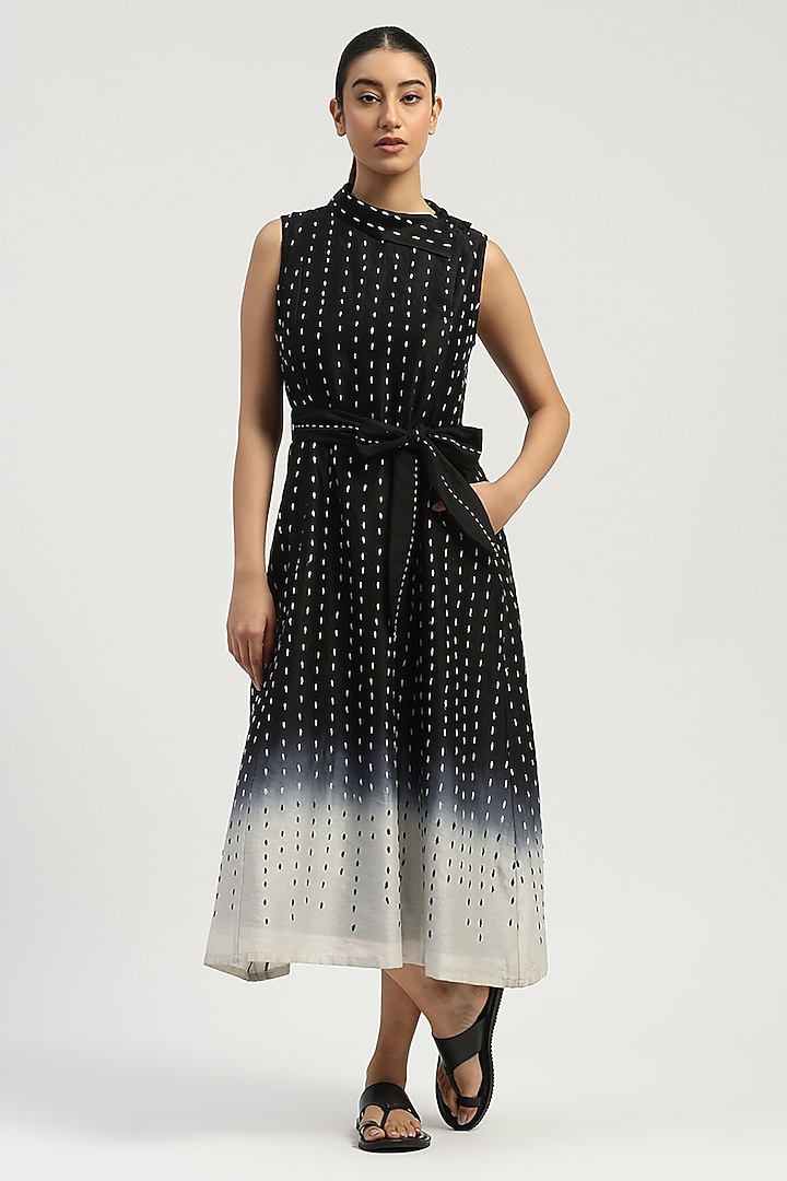 Black & Ivory Chanderi Embroidered Vacation Dress by Abraham & Thakore at Pernia's Pop Up Shop