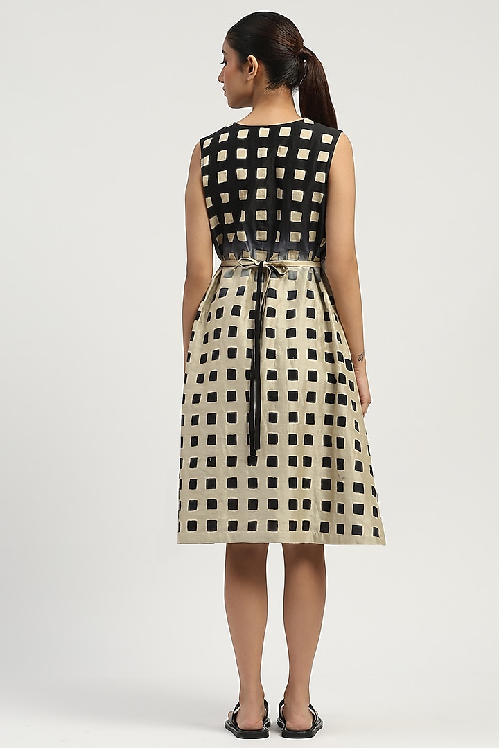 Black & Beige Chanderi Tie-Dye Vacation Dress by Abraham & Thakore at Pernia's Pop Up Shop