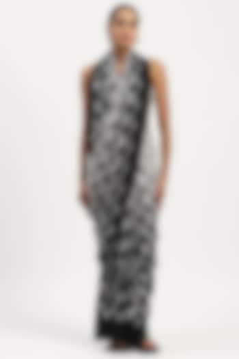 Black Ombre Viscose Georgette Printed Party Wear Saree by Abraham & Thakore at Pernia's Pop Up Shop