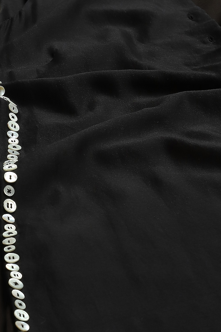 Black Chanderi Mother-Of-Pearl Embroidered Kurta by Abraham & Thakore at Pernia's Pop Up Shop