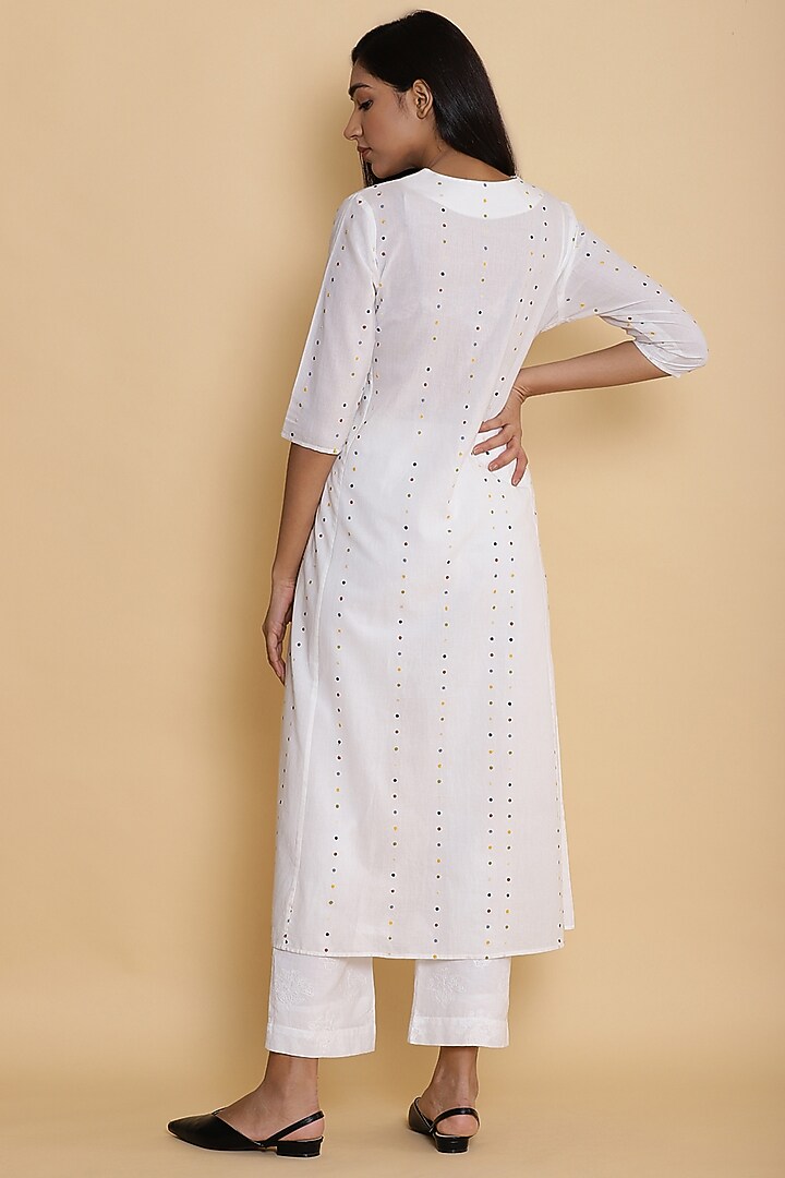 White Kurta With Embroidered Dots by Abraham & Thakore at Pernia's Pop Up Shop
