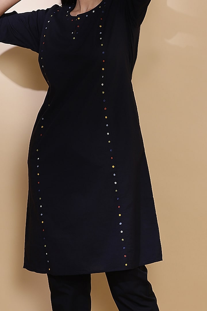 Black Kurta With Embroidered Dots by Abraham & Thakore at Pernia's Pop Up Shop