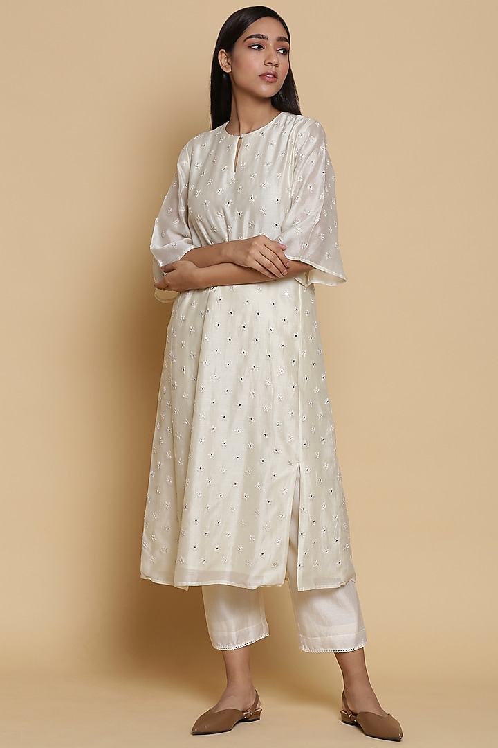 Kora Mirror Embroidered Kurta by Abraham & Thakore at Pernia's Pop Up Shop