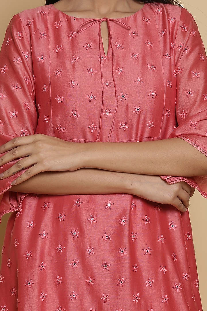 Rose Pink Embroidered Kurta by Abraham & Thakore at Pernia's Pop Up Shop