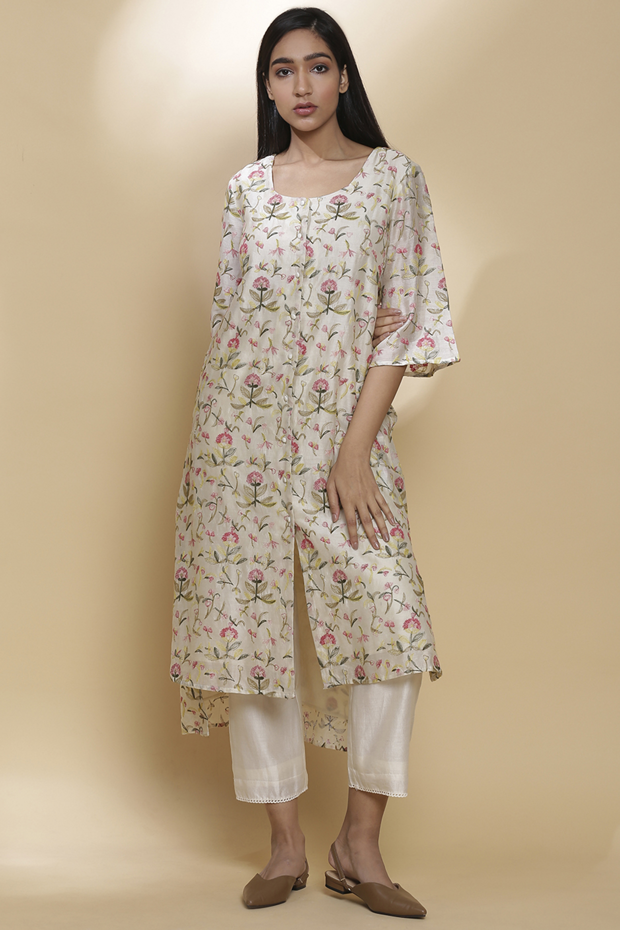 Kora White Embroidered Kurta by Abraham & Thakore at Pernia's Pop Up Shop