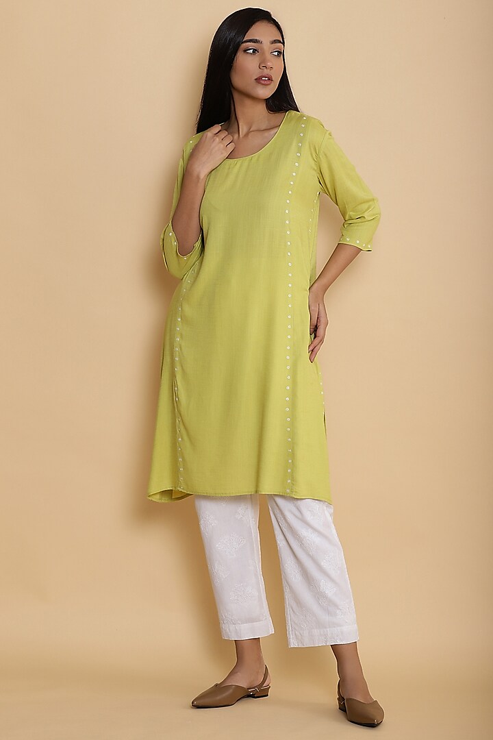 Yellow Kurta With Embroidered Dots by Abraham & Thakore