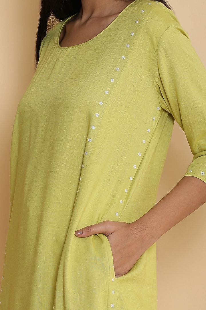 Yellow Kurta With Embroidered Dots by Abraham & Thakore at Pernia's Pop Up Shop