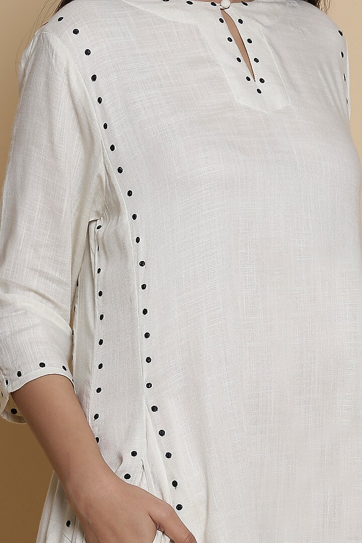 Ivory Kurta With Embroidered Dots by Abraham & Thakore at Pernia's Pop Up Shop