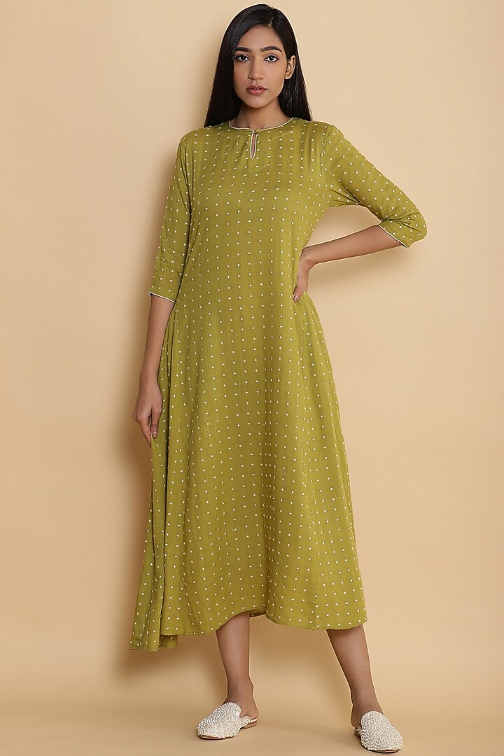 Amla Green Embroidered Kalidar Kurta by Abraham & Thakore at Pernia's Pop Up Shop