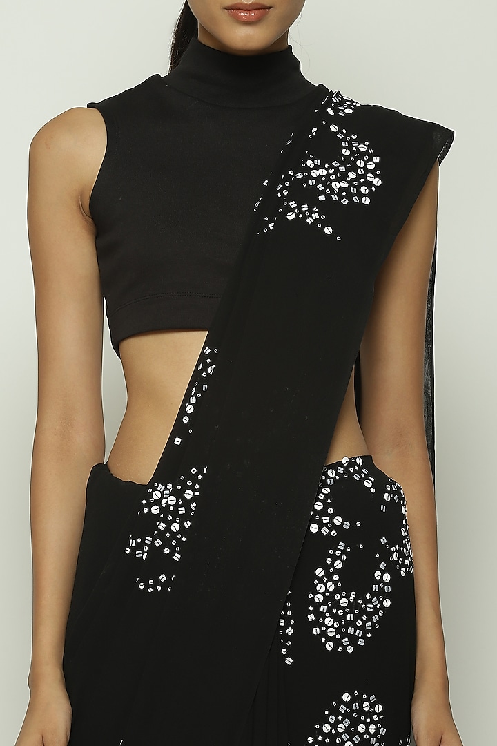 Black Fluid Crepe Floral Motif Embroidered Wedding Saree by Abraham & Thakore at Pernia's Pop Up Shop