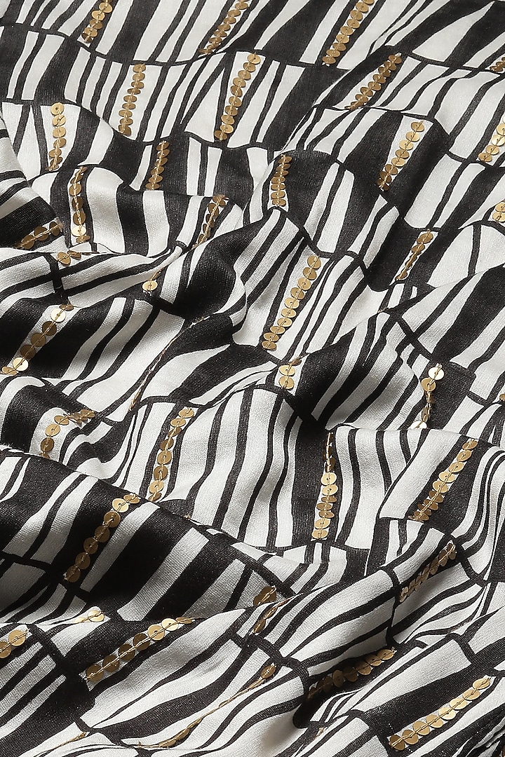 Ivory Viscose Crepe Digital Printed Wedding Saree by Abraham & Thakore at Pernia's Pop Up Shop