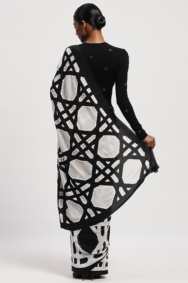 Ivory Viscose Crepe Digital Printed Wedding Saree by Abraham & Thakore at Pernia's Pop Up Shop