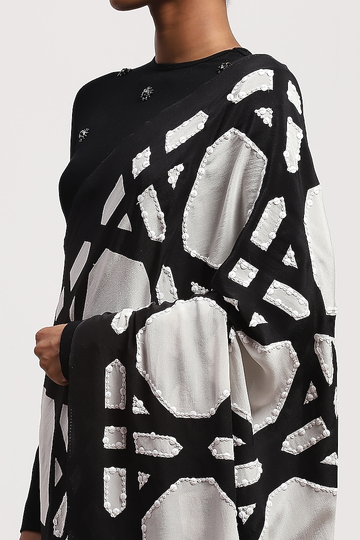 Ivory Viscose Crepe Digital Printed Wedding Saree by Abraham & Thakore at Pernia's Pop Up Shop