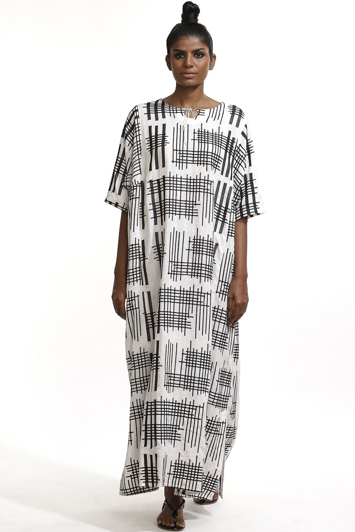 White & Black Embroidered Kaftan by Abraham & Thakore at Pernia's Pop Up Shop