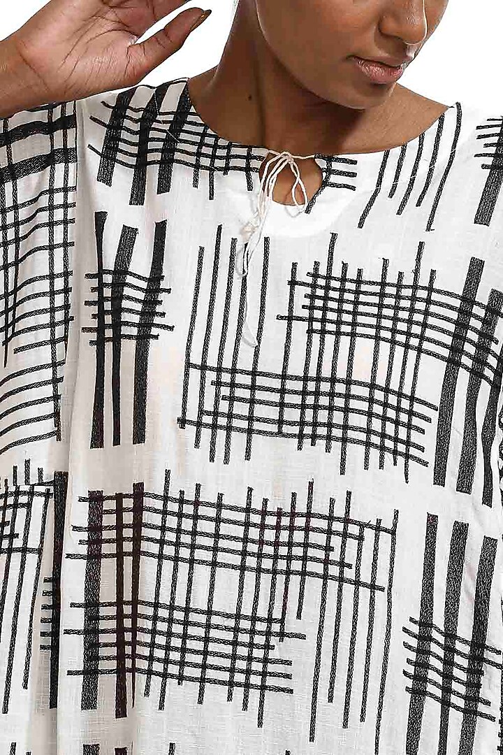 White & Black Embroidered Kaftan by Abraham & Thakore at Pernia's Pop Up Shop