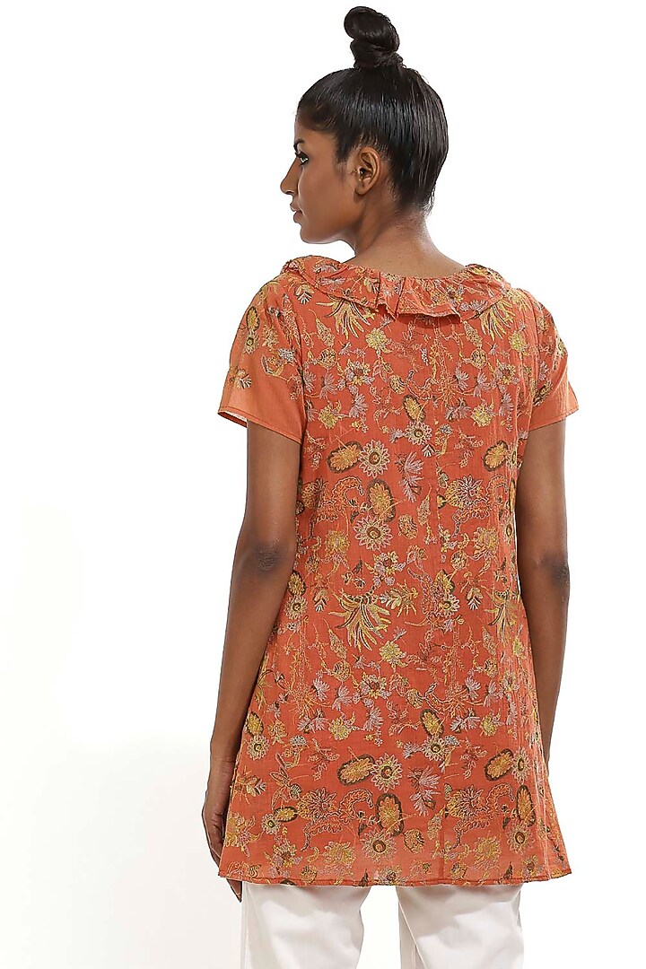 Rose Pink Embroidered Tunic by Abraham & Thakore at Pernia's Pop Up Shop