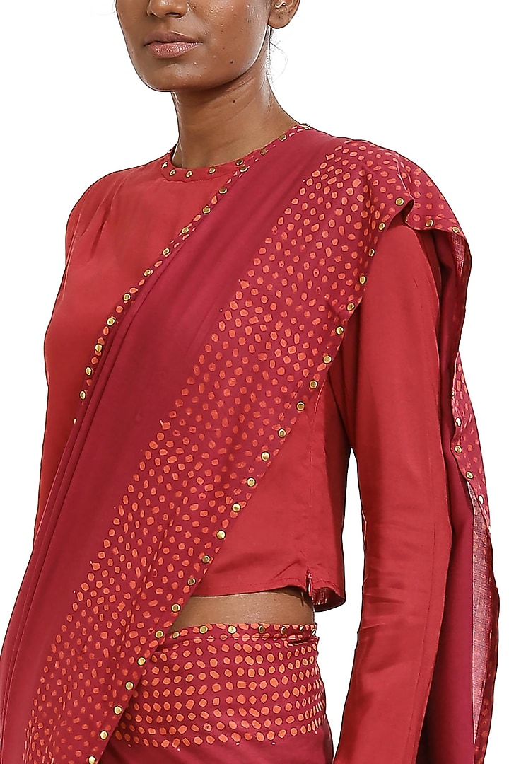 Burgundy Bandhani Printed Party Wear Saree by Abraham & Thakore at Pernia's Pop Up Shop