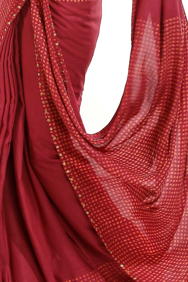 Burgundy Bandhani Printed Party Wear Saree by Abraham & Thakore at Pernia's Pop Up Shop