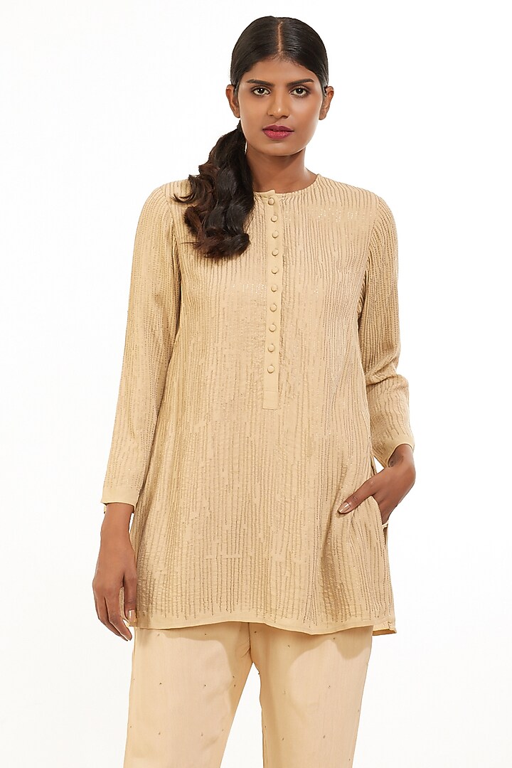 Beige Hand Embroidered Kurta by Abraham & Thakore at Pernia's Pop Up Shop