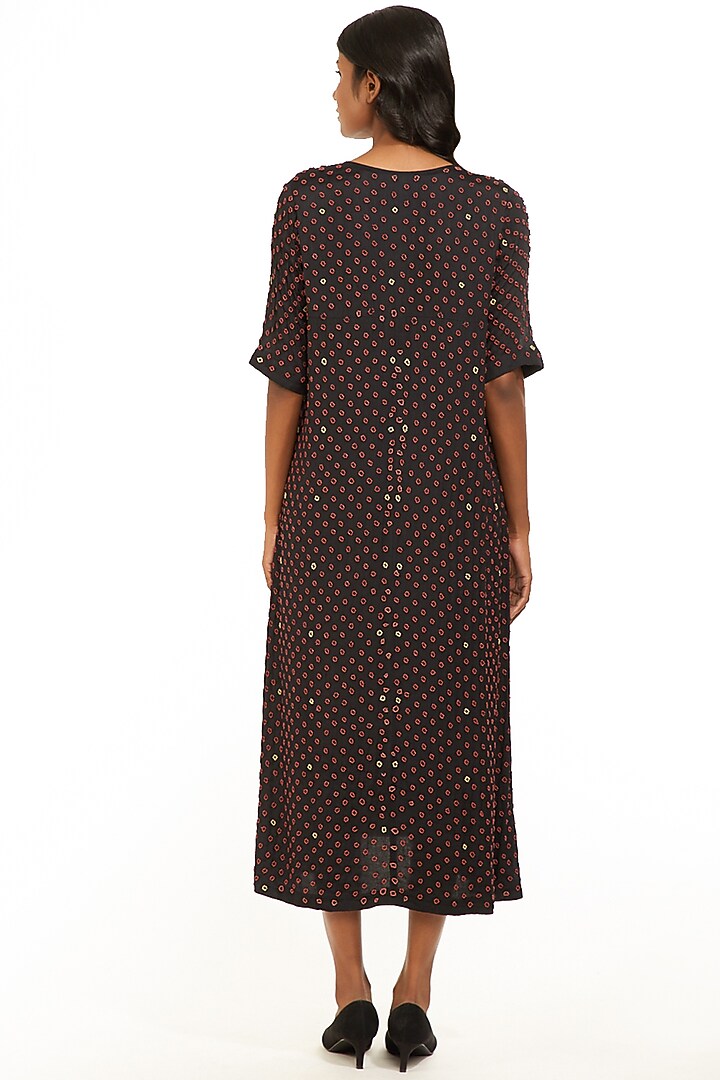 Black Dots Embroidered Kurta by Abraham & Thakore at Pernia's Pop Up Shop