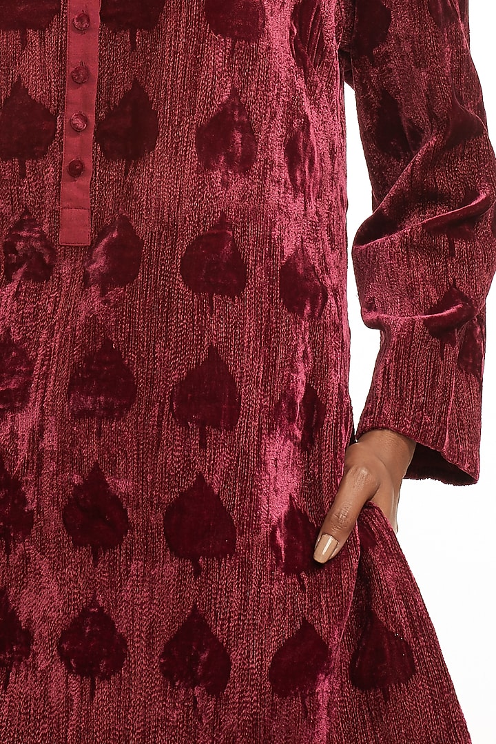 Wine Embroidered Velvet Kurta by Abraham & Thakore at Pernia's Pop Up Shop
