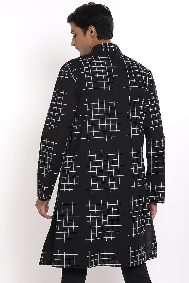 Ivory & Black Hand Block Printed Kurta by Abraham & Thakore Men at Pernia's Pop Up Shop