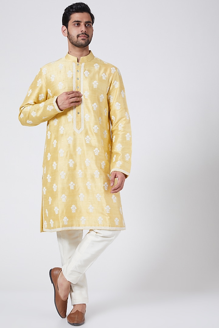Yellow Buttis Kurta Set by Aqube by Amber Men at Pernia's Pop Up Shop