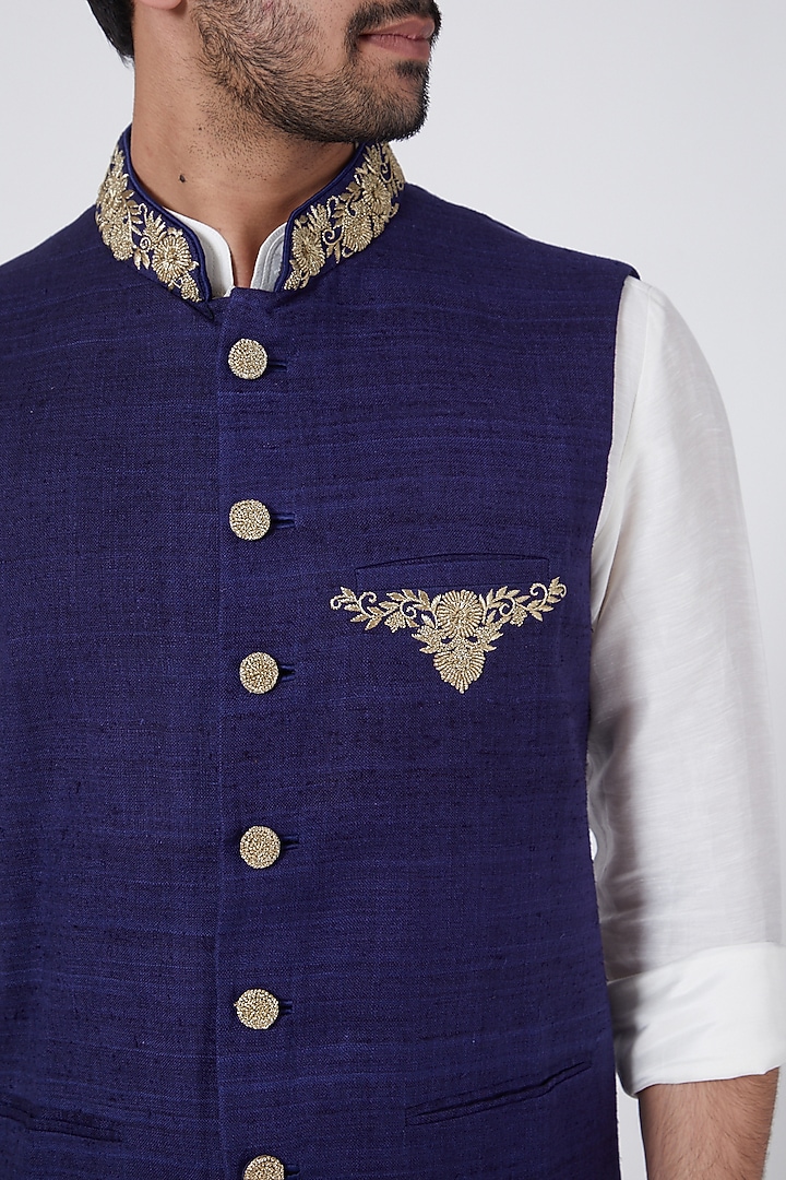 Royal Navy Blue Bundi Jacket Set With Zardosi Work by Aqube by Amber Men at Pernia's Pop Up Shop