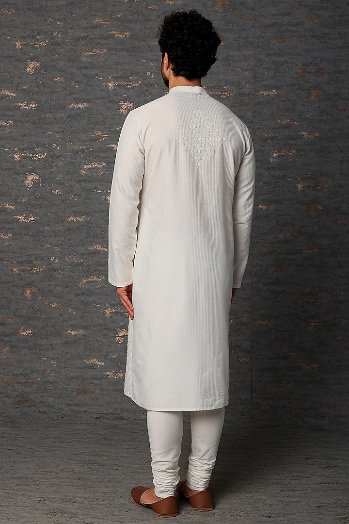 Off White Resham Embroidered Kurta Set by Abhishek Gupta Men at Pernia's Pop Up Shop