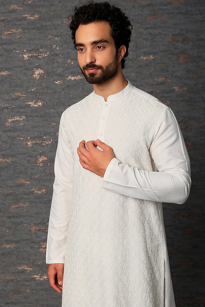 Off White Resham Embroidered Kurta Set by Abhishek Gupta Men at Pernia's Pop Up Shop