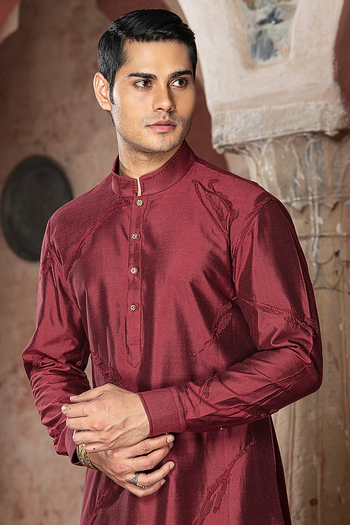 Maroon Katan Silk Embroidered Kurta Set by Abkasa at Pernia's Pop Up Shop