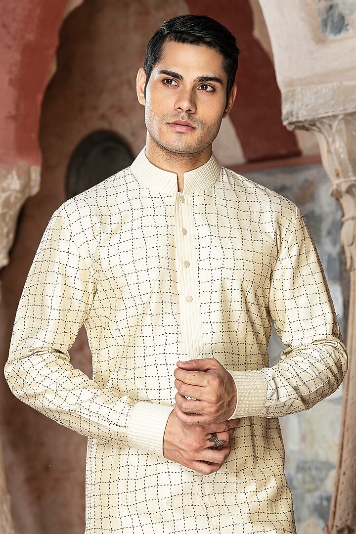 Cream Katan Silk Thread Embroidered Kurta Set by Abkasa at Pernia's Pop Up Shop