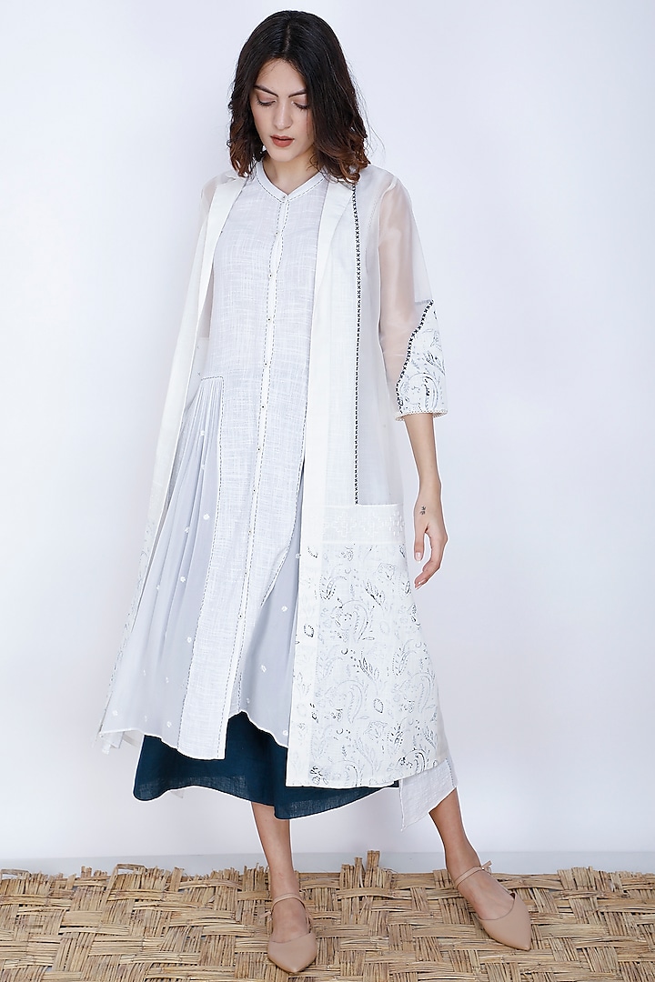 Ivory Embroidered Jacket With Tunic by Arcvsh by Pallavi Singh