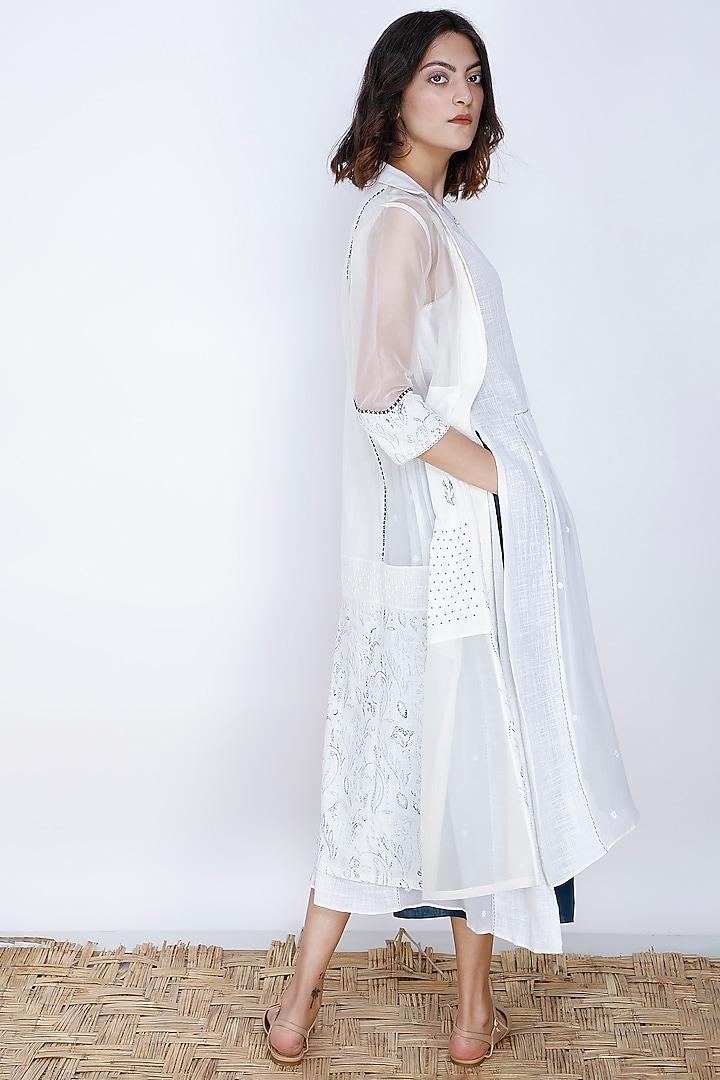Ivory Embroidered Jacket With Tunic by Arcvsh by Pallavi Singh at Pernia's Pop Up Shop