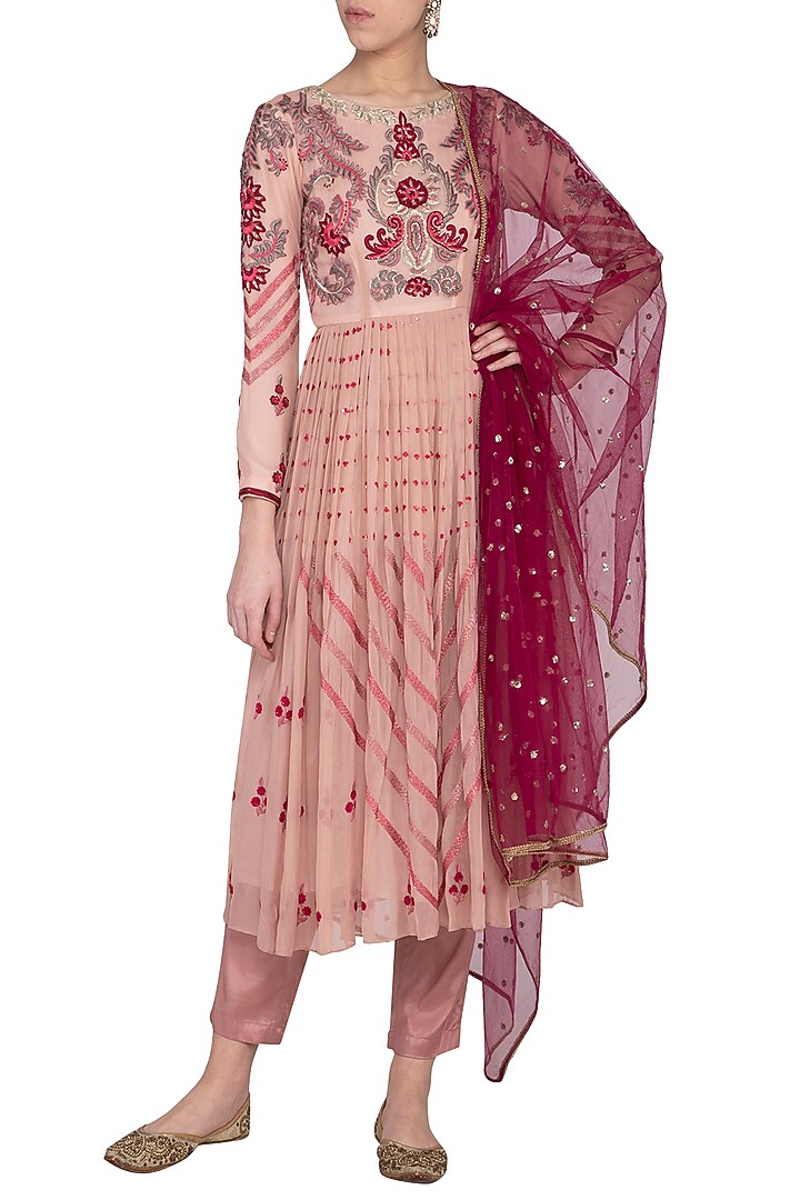 Pink embroidered Bridal Anarkali set by Abhi Singh at Pernia's Pop Up Shop