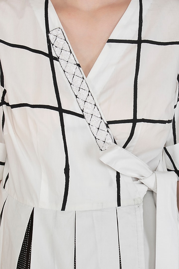White Printed Embroidered Angrakha Long Tunic by Abhi Singh at Pernia's Pop Up Shop