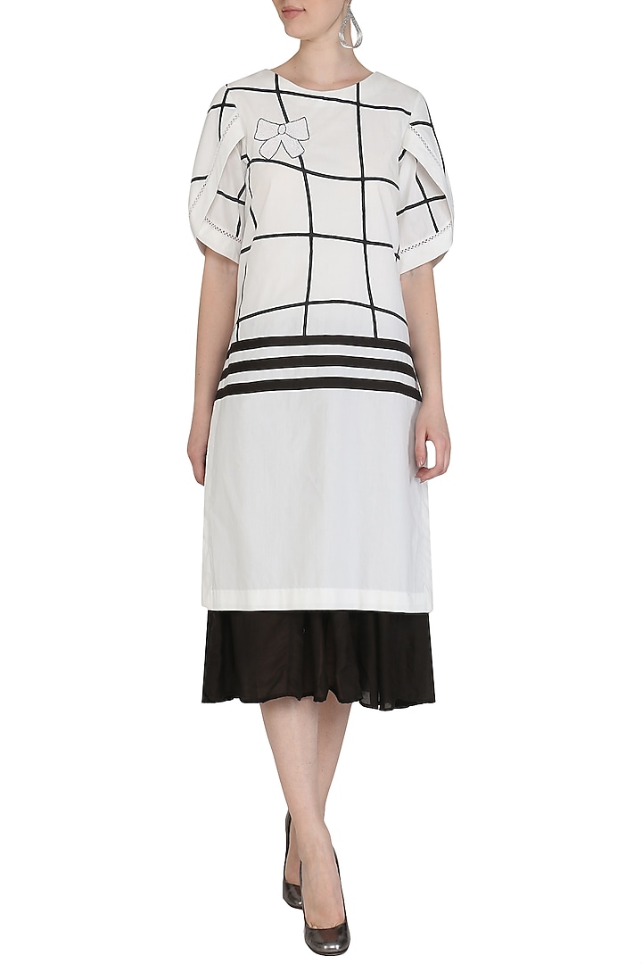 White Embroidered Checks Layered Tunic by Abhi Singh at Pernia's Pop Up Shop