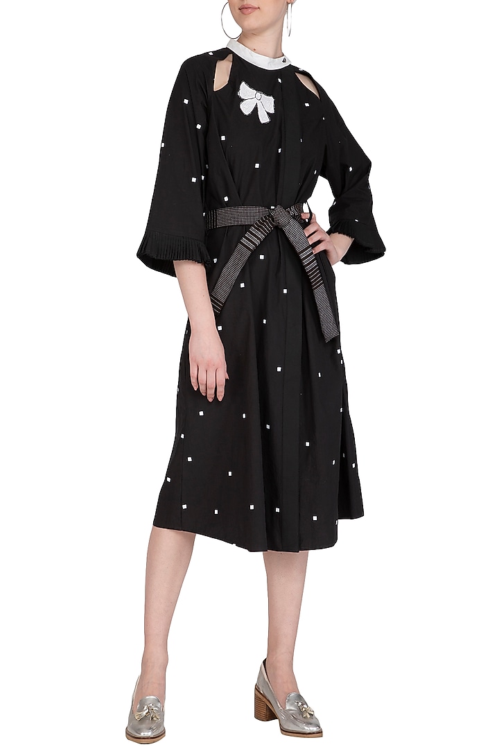Black Printed Vacation Dress With Belt by Abhi Singh at Pernia's Pop Up Shop