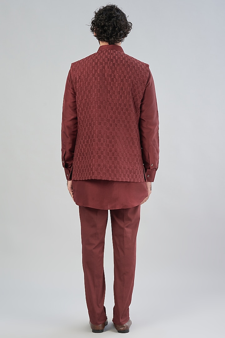 Maroon Raw Silk Bundi Jacket With Kurta Set by Aqube by Amber Men at Pernia's Pop Up Shop