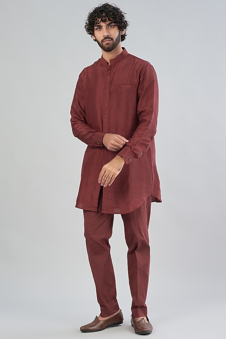 Maroon Raw Silk Bundi Jacket With Kurta Set by Aqube by Amber Men at Pernia's Pop Up Shop