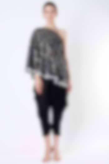 Black Georgette Cape Set by Arab Crab at Pernia's Pop Up Shop