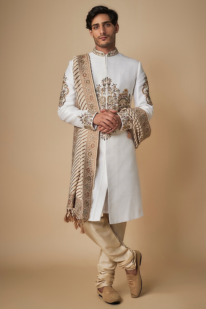 White Raw Silk Hand Embroidered Groom Sherwani Set by ACHKANN at Pernia's Pop Up Shop