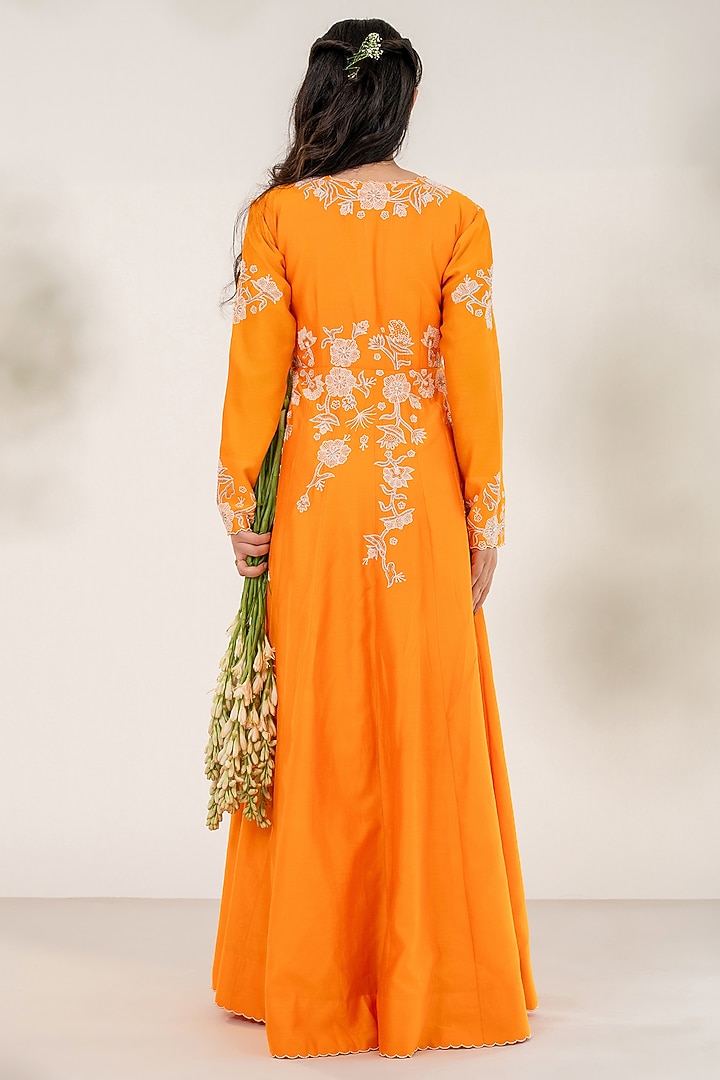 Orange Chanderi Floral Embroidered Jacket Set by AANCHAL VIJAYWARGI at Pernia's Pop Up Shop