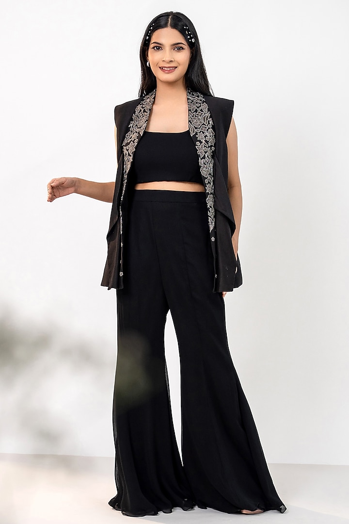 Black Chanderi Pearl Embellished Blazer Set by AANCHAL VIJAYWARGI