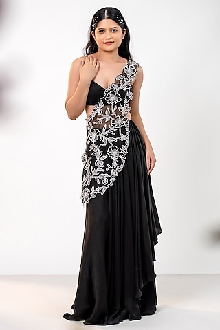 Black Bemberg Satin Skirt Set by AANCHAL VIJAYWARGI