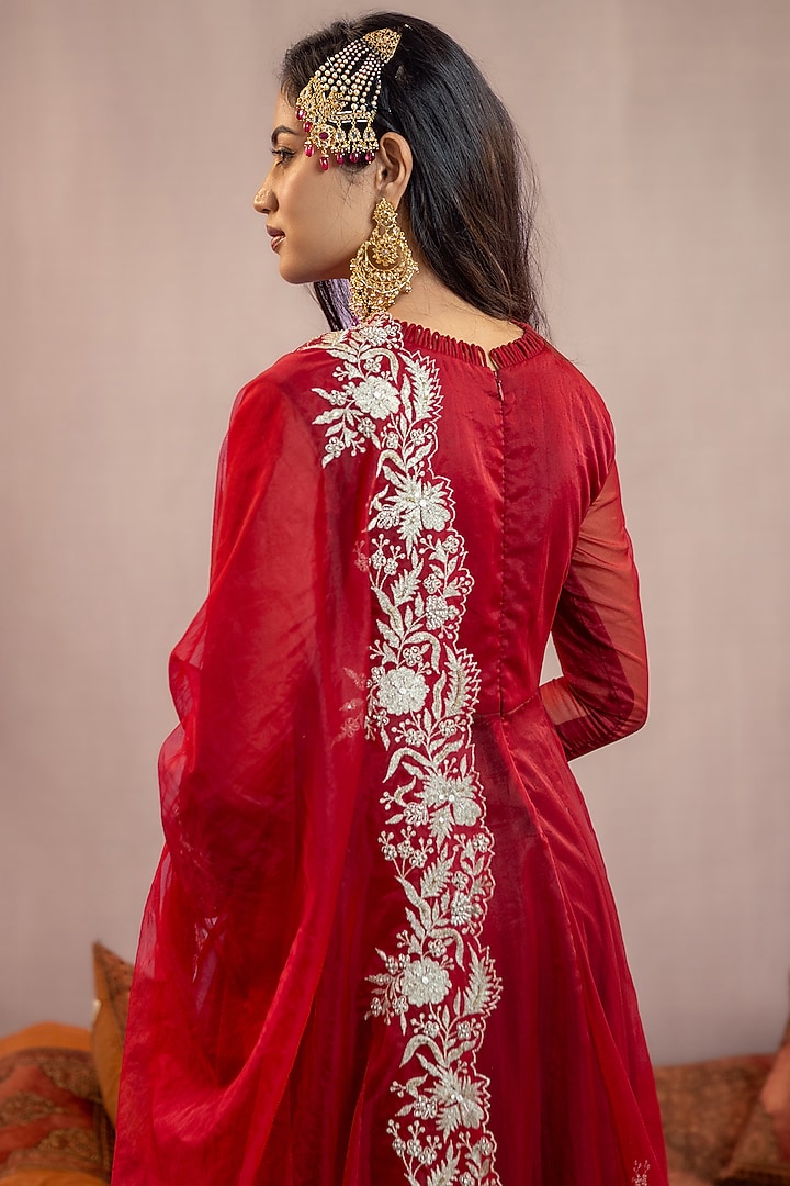 Maroon Organza Kasab Embroidered Wedding Anarkali Set by AANCHAL VIJAYWARGI at Pernia's Pop Up Shop