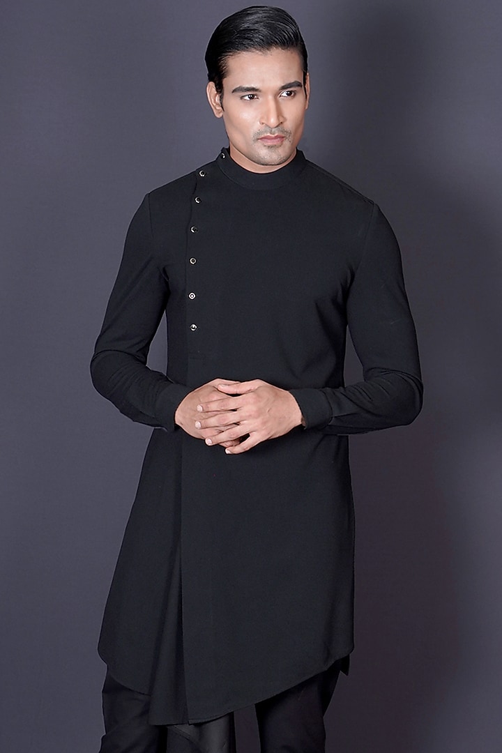 Black Lycra Asymmetrical Pleated Draped Kurta Set by Archana Kochhar Men at Pernia's Pop Up Shop