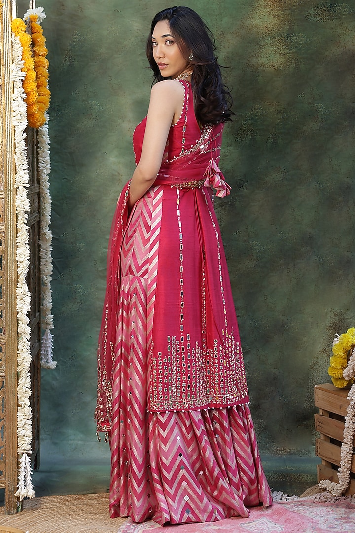 Rani Pink Raw Silk Mirror Embroidered Straight Kurta Set by Archana Kochhar at Pernia's Pop Up Shop
