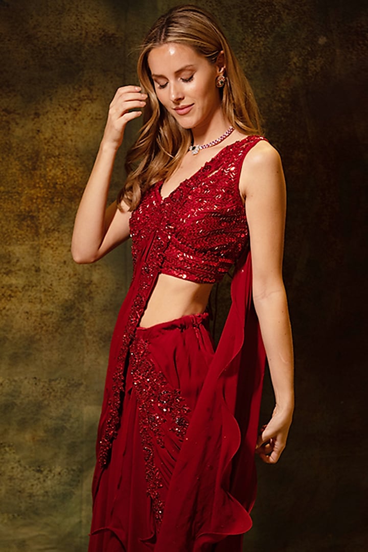 Red Georgette Floral Embroidered Pre-Stitched Skirt Wedding Saree Set by Archana Kochhar at Pernia's Pop Up Shop